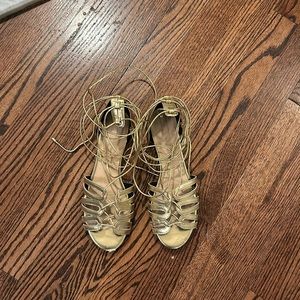 Aldo size 8 gold sandals